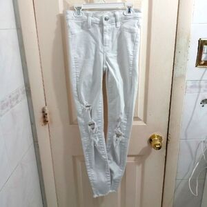 AEO White Hi Rise Destressed Jegging Next Level Stretch Jeans Size 000